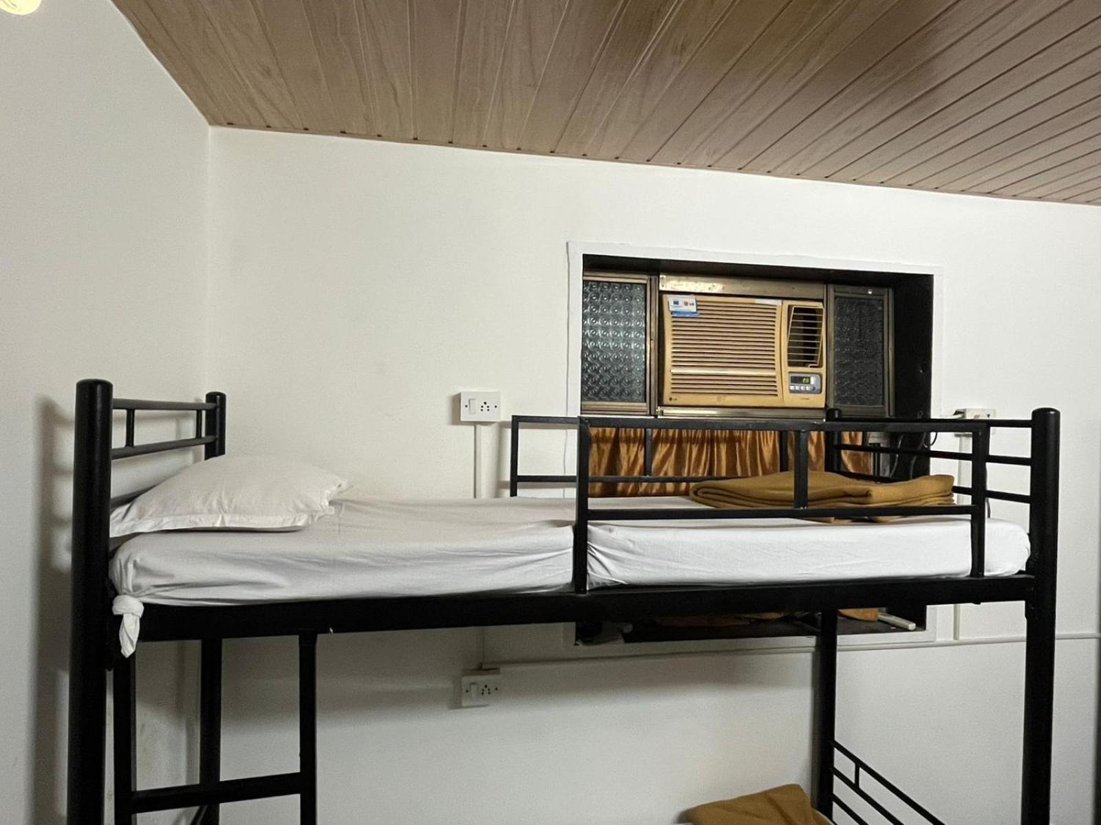 Hostel Solo Bombaj